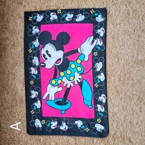 Disney Minnie Mouse pillowcase (1)